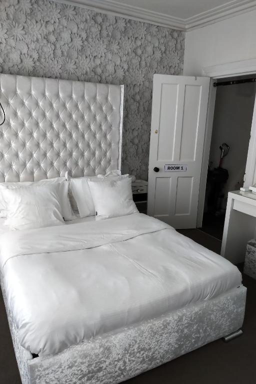 벨파스트 Aunty Katie'S House, Ni Tourist Board Certified With Free Continental Breakfast 아파트 외부 사진